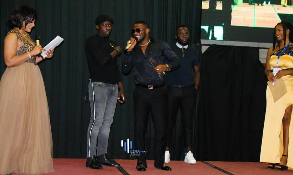 Couverture médiatique et promotion